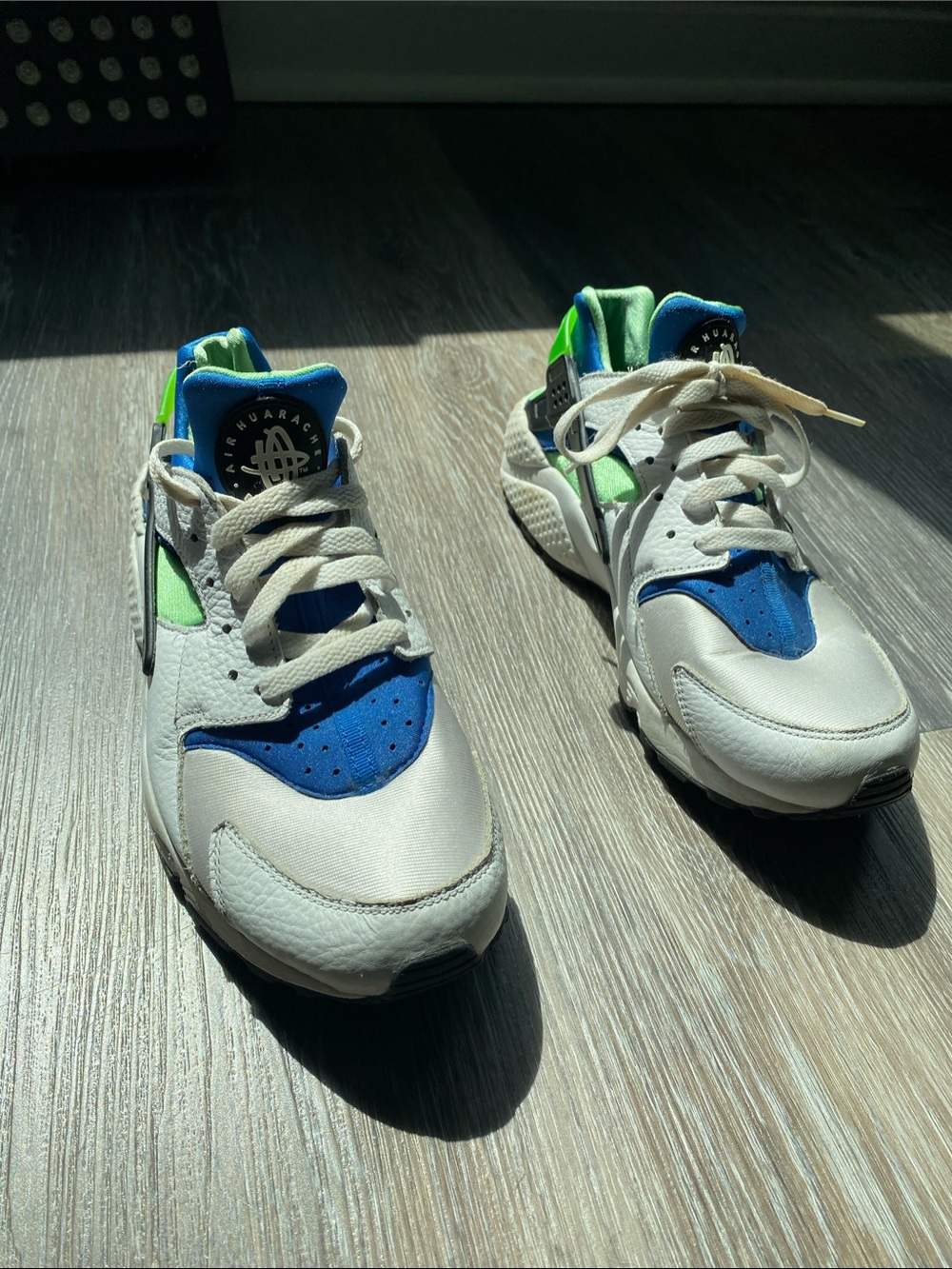 Men’s Nike Huarache size 9.5